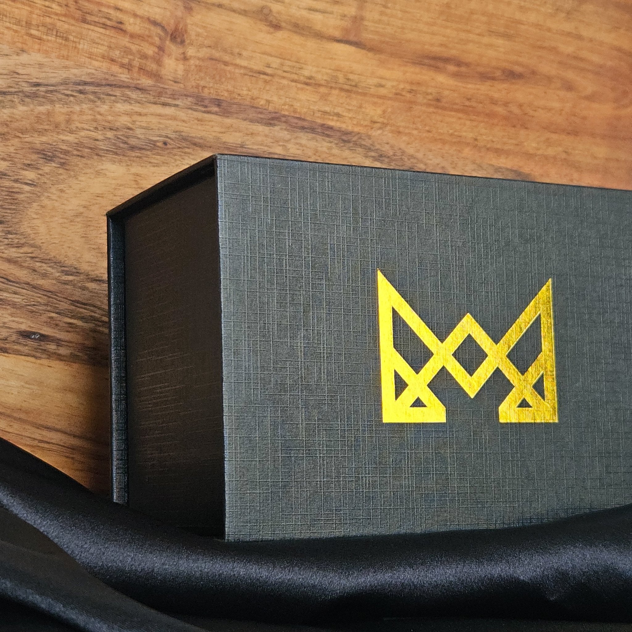 Grid Crystal Nosing Glass