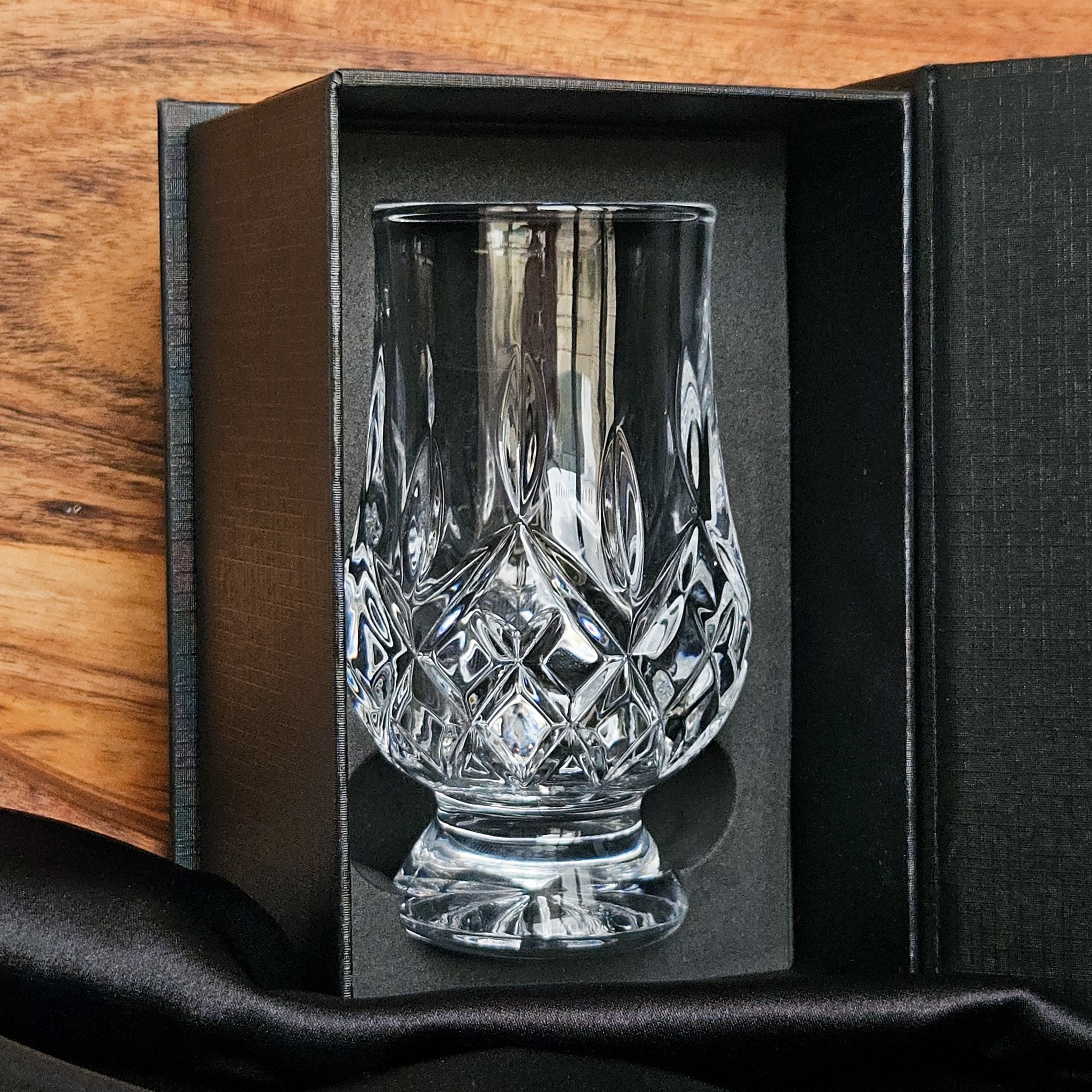 Oblique Crystal Nosing Glass